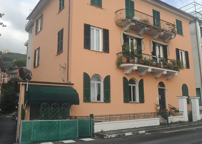 Fronte Apartmán Cavi di Lavagna