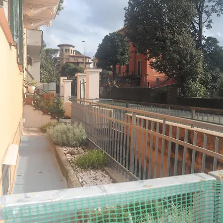 Fronte Apartment *