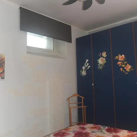 Fronte Apartment *