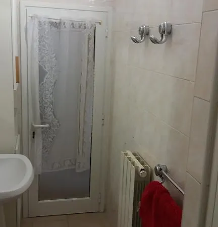 Fronte Apartment Cavi di Lavagna