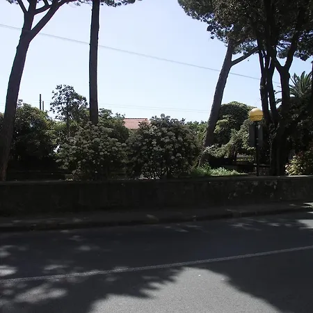 Fronte Apartment *